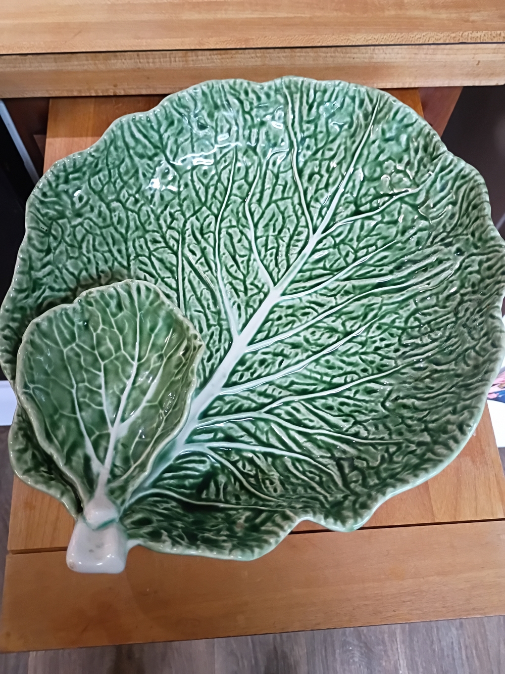 vintage Bordallo Pinheiro majolica green cabbage leaf chip and dip serving dish